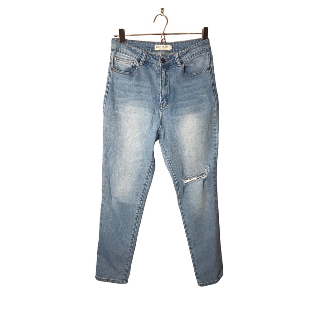 Great Smokey | High waist Distressed straight leg denim jeans •